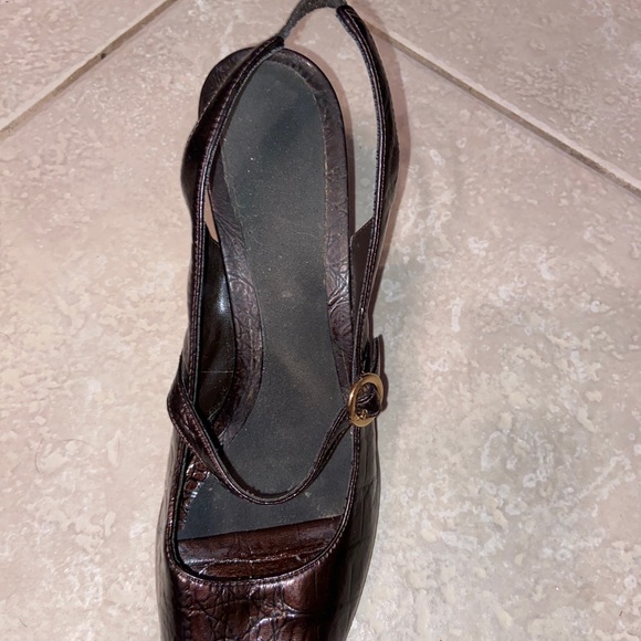 Brown heels - Picture 8 of 10